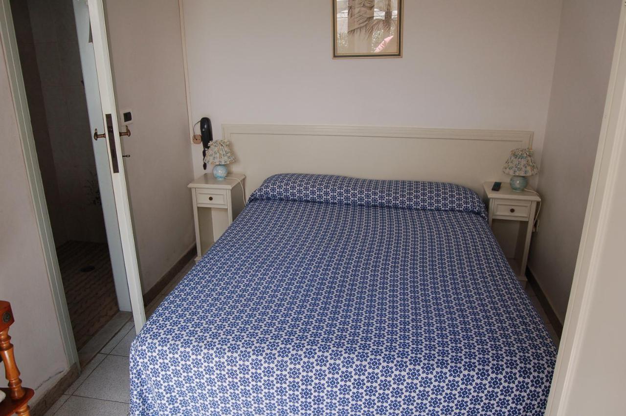 Hotel Ondina Виареджо Экстерьер фото